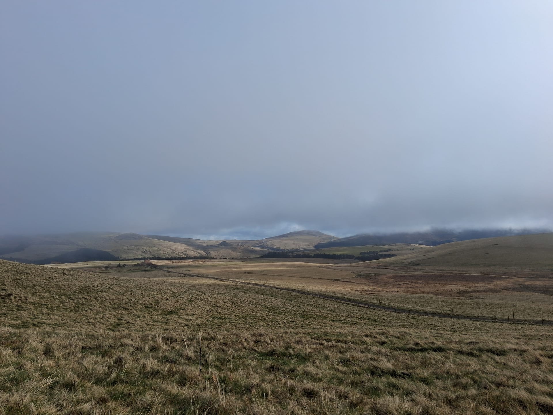 Vue sur le Puy de Sancy qui élargit la vision permettant de retrouver l'essentiel